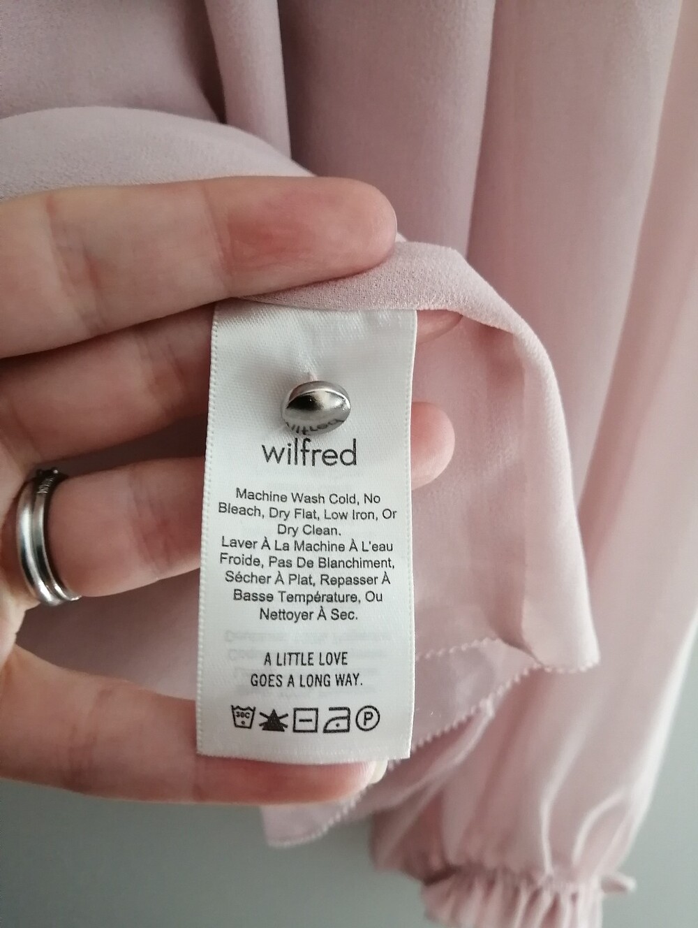 Aritzia Wilfred Lourdes Pink Pleated Chiffon Blouse Shoulder Button Medium - Picture 11 of 15